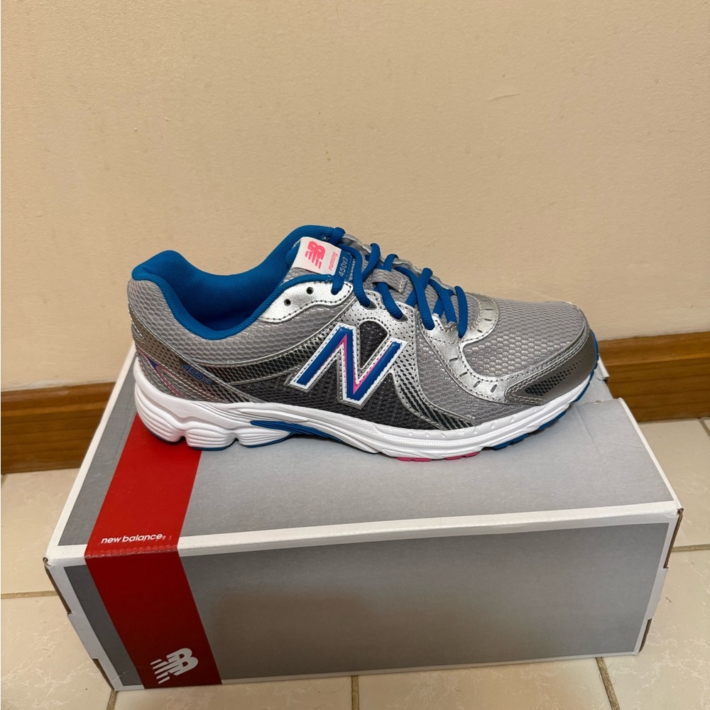 New Balance | Silver and Blue Running Sneakers
